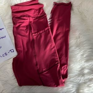 Red pocket leggings